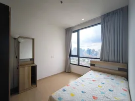 2 Schlafzimmer Appartement zu vermieten im Maru Ekkamai 2, Khlong Tan Nuea