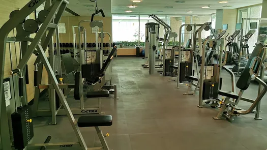 사진들 1 of the Communal Gym at The Park Chidlom