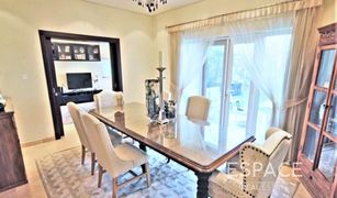 3 Bedrooms Villa for sale in North Village, Dubai Quortaj