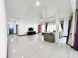 3 Bedroom Villa for rent at Baan Suan Neramit 2, Nong Prue