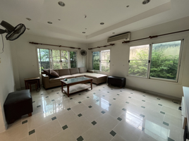 6 Bedroom Villa for sale in Phra Khanong Nuea, Watthana, Phra Khanong Nuea