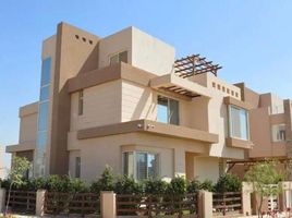 4 Bedroom Townhouse for sale at Mountain View October Park, 6th District, New Heliopolis, Cairo, Egypt