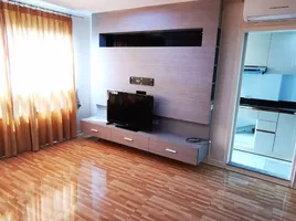 2 спален Кондо в аренду в Lumpini Place Ratchada-Thapra, Dao Khanong