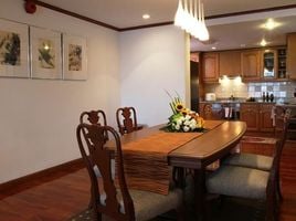 2 спален Кондо в аренду в Mayfair Garden, Khlong Toei