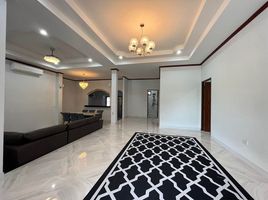 5 Schlafzimmer Villa zu vermieten im The Grand Lotus Place, Nong Prue, Pattaya