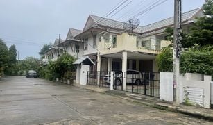 4 Bedrooms House for sale in Lak Song, Bangkok Paravee Petchkasem 63 