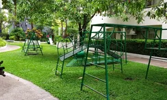 Photos 2 of the Communal Garden Area at Waterford Park Rama 4
