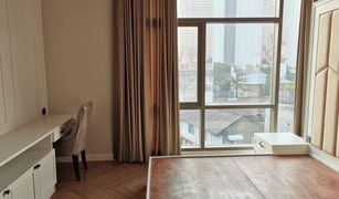 2 Bedrooms Condo for sale in Bang Rak, Bangkok The Room Charoenkrung 30