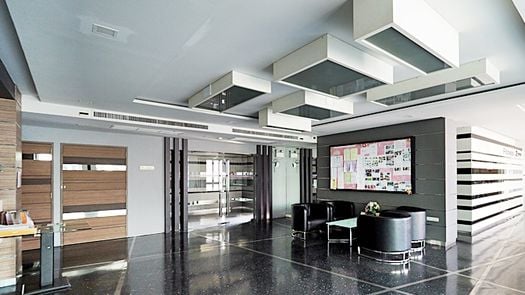 写真 1 of the Reception / Lobby Area at Apus