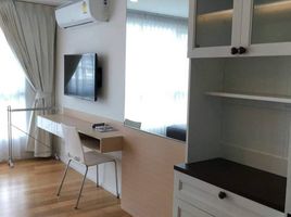 Studio Appartement zu vermieten im 15 Sukhumvit Residences, Khlong Toei Nuea