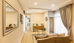 2 Bedrooms Condo for sale in Khlong Tan Nuea, Bangkok Verde Sukhumvit 49/15