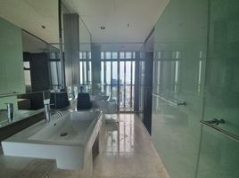 3 Bedroom Apartment for sale at The Met, Thung Mahamek