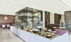 Fotos 3 of the ร้านอาหารในโครงการ at Centre Point Sukhumvit Thong Lo