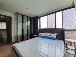 1 Schlafzimmer Wohnung zu vermieten im Taka Haus, Khlong Tan Nuea