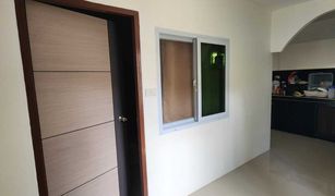 3 Schlafzimmern Reihenhaus zu verkaufen in Si Sunthon, Phuket Baan Term Fun