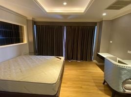 1 Schlafzimmer Wohnung zu vermieten im Nusa State Tower Condominium, Si Lom