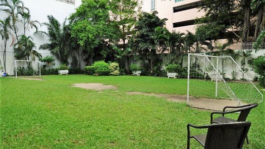 Virtueller Rundgang of the Communal Garden Area at Phirom Garden Residence