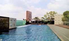 รูปถ่าย 3 of the Communal Pool at ไลฟ์ แอท สุขุมวิท 65