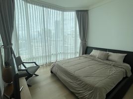 2 Bedroom Condo for sale at Royce Private Residences, Khlong Toei Nuea