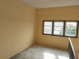4 Schlafzimmer Reihenhaus zu verkaufen in Bang Pakong, Chachoengsao, Bang Samak, Bang Pakong