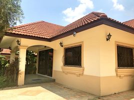 4 спален Вилла на продажу в Country Club Villa , Nong Prue