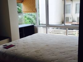 2 спален Кондо в аренду в The Alcove 49, Khlong Tan Nuea