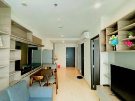 2 Schlafzimmer Wohnung zu vermieten im Sky Walk Residences, Phra Khanong Nuea