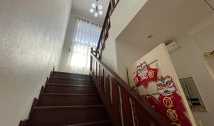 3 Bedrooms House for sale in San Phisuea, Chiang Mai Laddarom Village