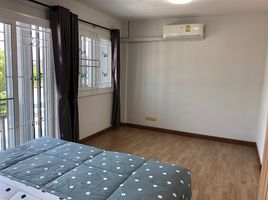 3 Schlafzimmer Villa zu vermieten im Town Siri, Surasak, Si Racha