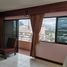 1 Schlafzimmer Appartement zu vermieten im Saranjai Mansion, Khlong Toei