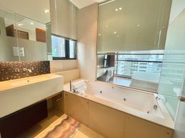 2 Schlafzimmer Appartement zu vermieten im The Address Sukhumvit 28, Khlong Tan