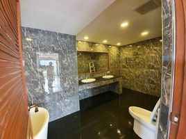 4 Bedroom Condo for sale at Srivara Mansion, Din Daeng, Din Daeng