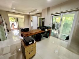 3 Bedroom House for sale at Burasiri Ngamwongwan-Prachachuen, Tha Sai, Mueang Nonthaburi
