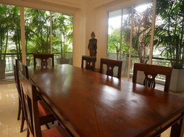 3 Bedroom Condo for rent at Narathorn Place, Thung Mahamek, Sathon