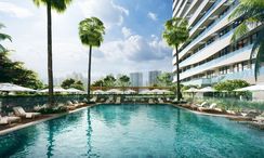 Фото 2 of the Communal Pool at Creek Views III