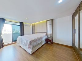 1 Bedroom Condo for rent at The Roof Garden Onnut, Phra Khanong