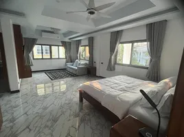 4 Bedroom House for rent at Mu Ban Kharuehat Thani, Wichit