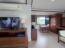 Studio Apartment for rent at Nai Harn Villa, Rawai