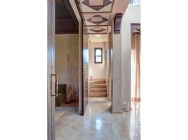 3 Schlafzimmer Appartement zu verkaufen im Vente villa riyad sur la route de Fes, Na Annakhil