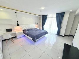 3 Schlafzimmer Appartement zu vermieten im Fully furnished 3-Bedroom Serviced Apartment for Rent in BKK3, Tuol Svay Prey Ti Muoy, Chamkar Mon, Phnom Penh