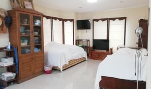 3 Schlafzimmern Villa zu verkaufen in Sala Thammasop, Bangkok 