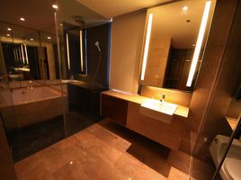 2 Bedroom Condo for rent at Hansar Rajdamri, Lumphini, Pathum Wan