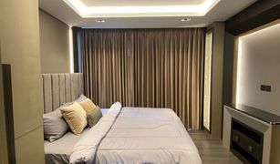 2 Bedrooms Condo for sale in Chang Khlan, Chiang Mai Night Bazaar Condotel
