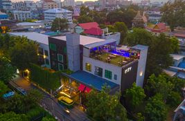 62 bedroom Hotel for sale in Chiang Mai, Thailand