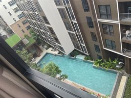 1 Schlafzimmer Wohnung zu vermieten im The Shade Condo Sathorn 1, Chong Nonsi