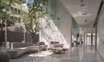 Rezeption / Lobby at HQ By Sansiri