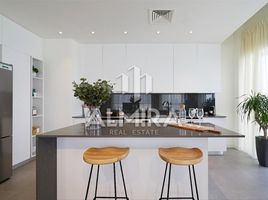 2 Bedroom Apartment for sale at Pixel, Makers District