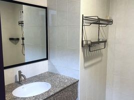 2 Bedroom Condo for rent at Witthayu Complex, Makkasan