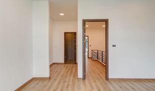 3 Bedrooms Townhouse for sale in Chang Phueak, Chiang Mai 