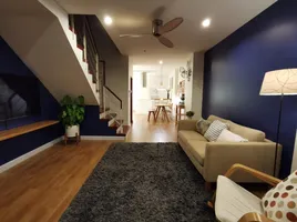 4 спален Дом на продажу в Thanapat Haus Sathorn-Narathiwas, Chong Nonsi, Ян Наща, Бангкок